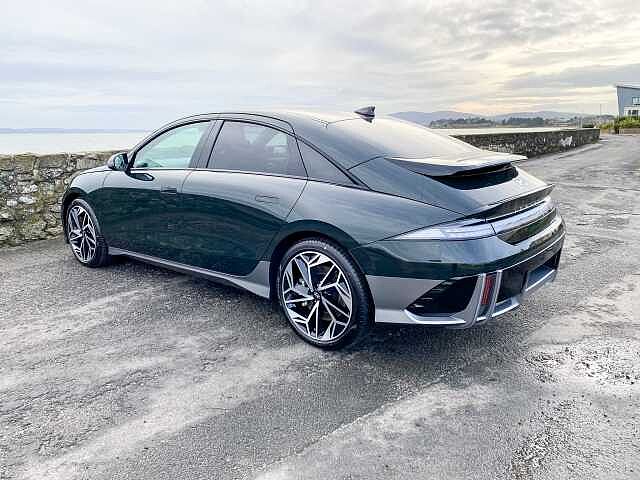 Hyundai IONIQ 6 E (228ps) Premium 77kWh (Single Motor) RWD Green