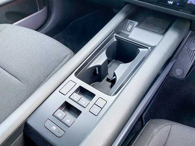 Hyundai IONIQ 6 E (228ps) Premium 77kWh (Single Motor) RWD Green