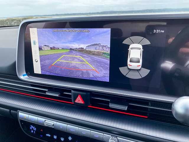 Hyundai IONIQ 6 E (228ps) Premium 77kWh (Single Motor) RWD Green