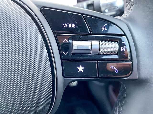 Hyundai IONIQ 6 E (228ps) Premium 77kWh (Single Motor) RWD Green