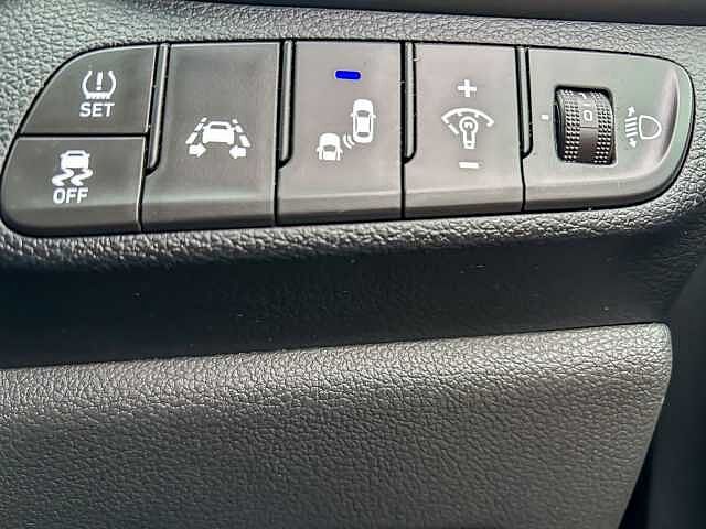 Hyundai i30 1.4T GDI Premium SE 5dr