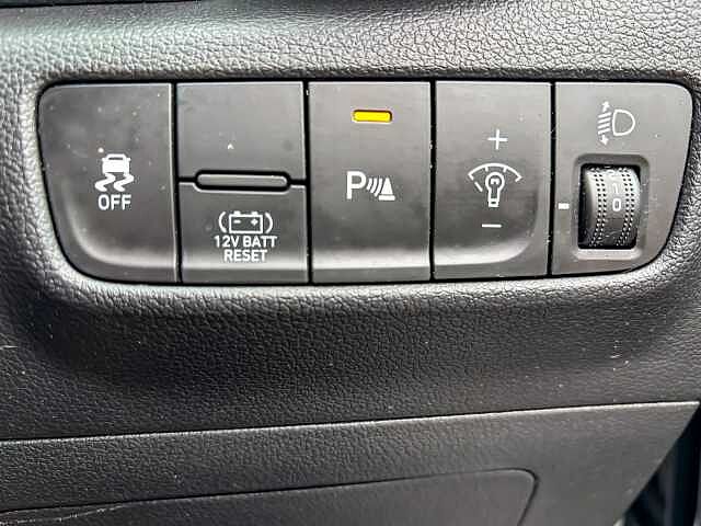 Hyundai KONA 1.6 GDi Hybrid Premium 5dr DCT