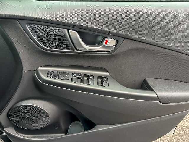 Hyundai KONA 1.6 GDi Hybrid Premium 5dr DCT