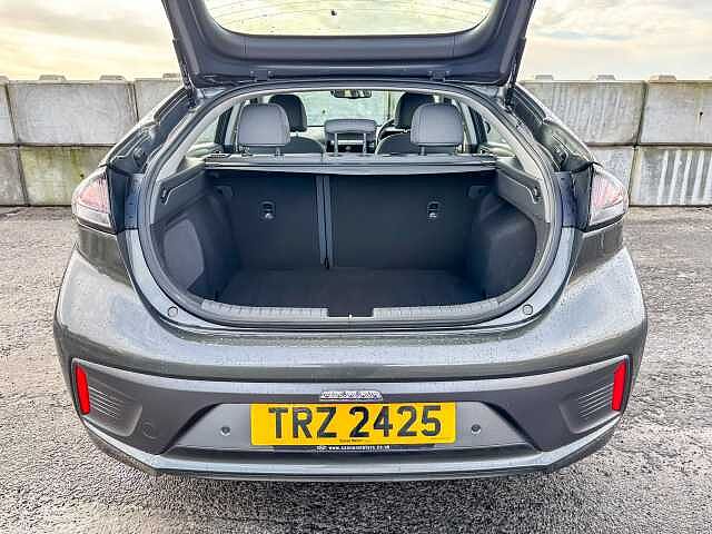 Hyundai IONIQ 1.6 GDi Hybrid Premium 5dr DCT
