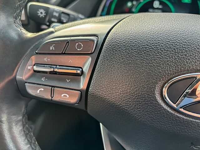 Hyundai IONIQ 1.6 GDi Hybrid Premium 5dr DCT