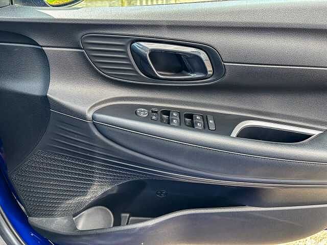 Hyundai I20 1.0T GDi 48V MHD Premium 5dr DCT Blue