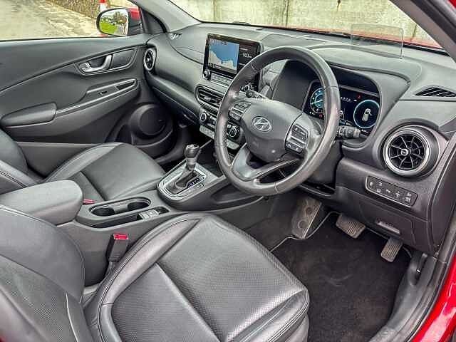 Hyundai KONA 1.6 GDi Hybrid Ultimate 5dr DCT Red