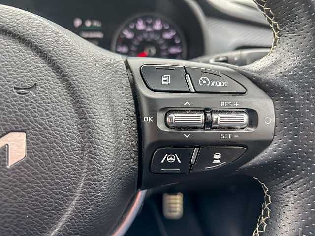 Kia STONIC 1.0T GDi 48V GT-Line S 5dr DCT Red