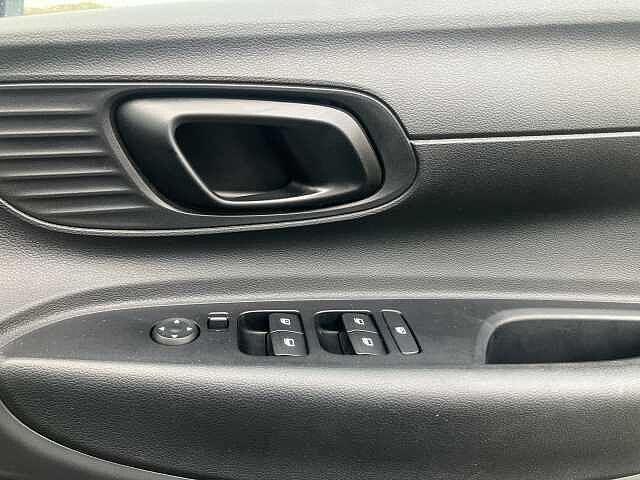 Hyundai i20 1.0T GDi 48V MHD SE Connect 5dr