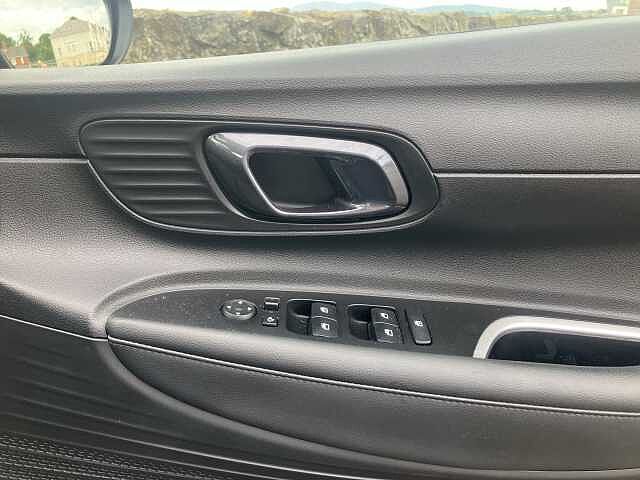 Hyundai BAYON 1.0 TGDi 48V MHEV Premium 5dr DCT