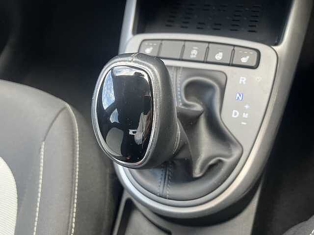 Hyundai i10 1.2 MPi Premium 5dr Auto