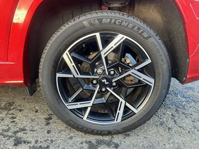Hyundai TUCSON 1.6T Hybrid N Line 5dr Auto Red