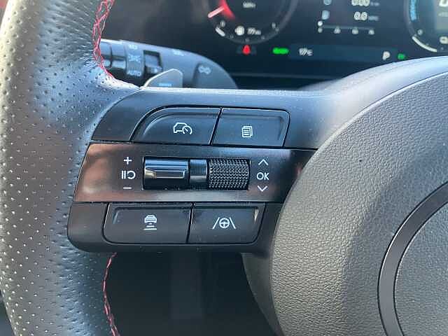 Hyundai TUCSON 1.6T Hybrid N Line 5dr Auto Red