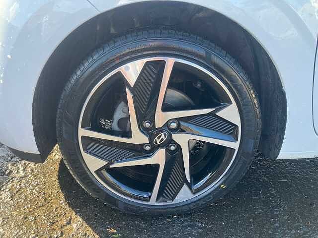 Hyundai i10 1.0 MPi Premium 5dr